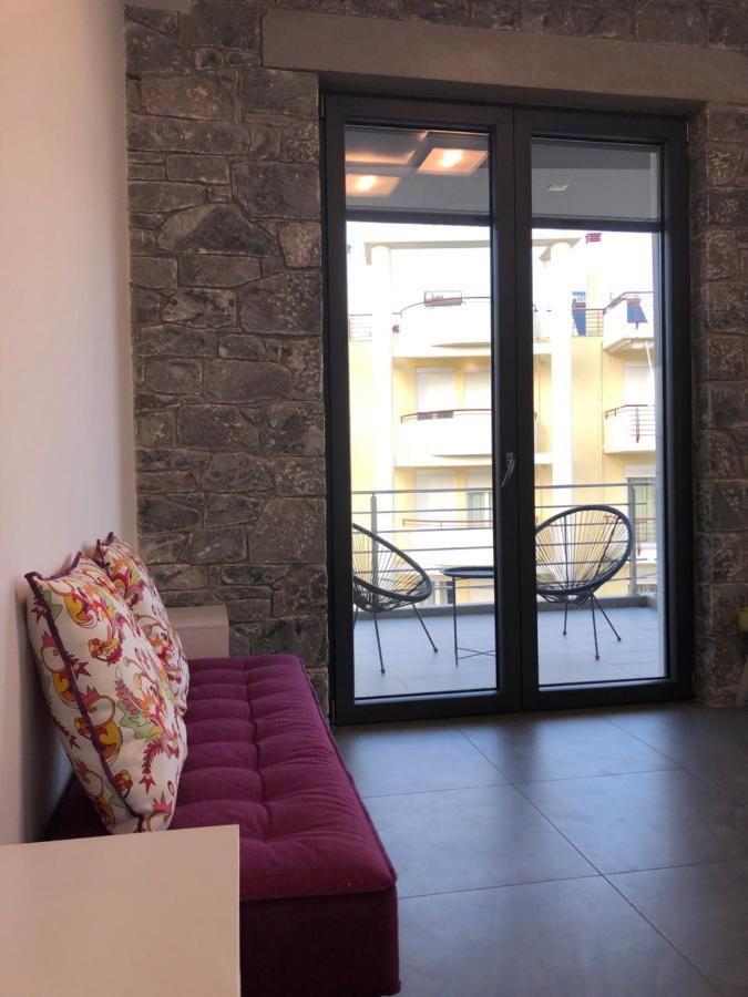 Elion Luxury Apartments Каламата Экстерьер фото