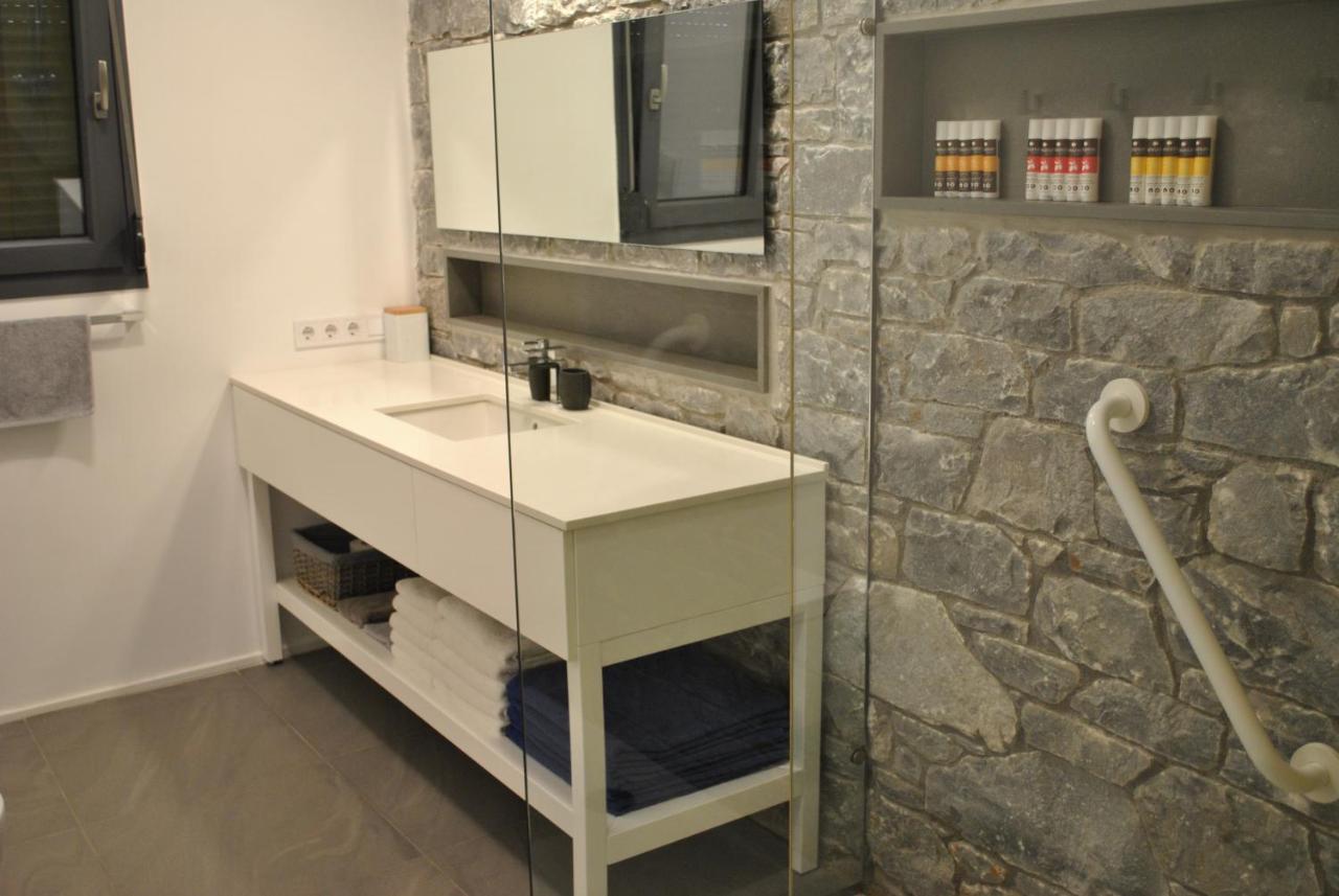 Elion Luxury Apartments Каламата Экстерьер фото